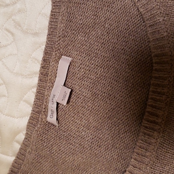 🔶️5 for $30🔶️ Gap Stripe Pullover Sweater - Picture 2 of 4